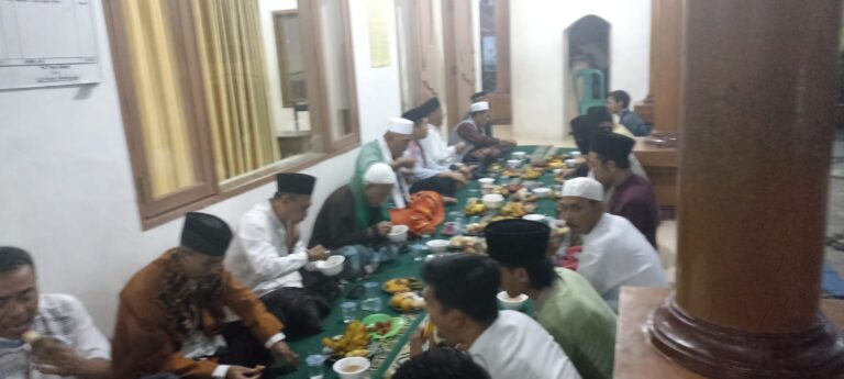 Tingkatkan Silaturahmi, Muspika Ciampea Gelar Bukber dan Tarling di Desa Cicadas