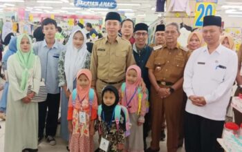 BAZNAS Kota Bogor Salurkan Hadiah Ramadan Untuk Anak Yatim Paket Belanja Lebaran