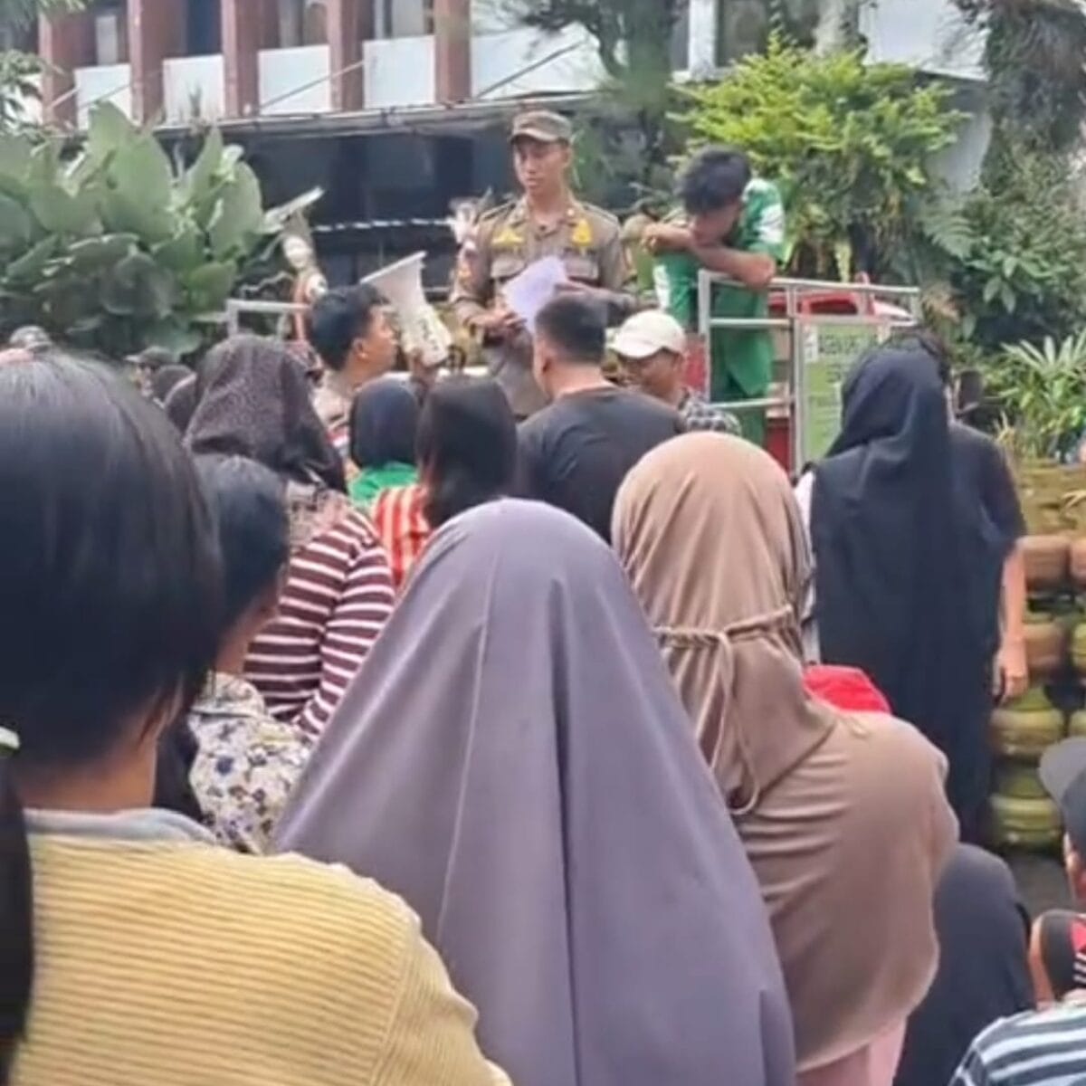 Kelangkaan Tak Teratasi, Operasi Pasar Elpiji Justru Perparah Kekecewaan Warga