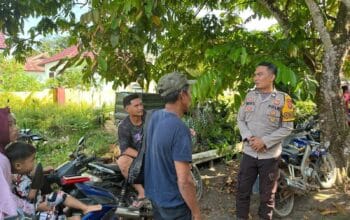 Jaga Keamanan Pasca Lebaran,Bhabinkamtibmas Gantung Pengayuh Sambang Warga.