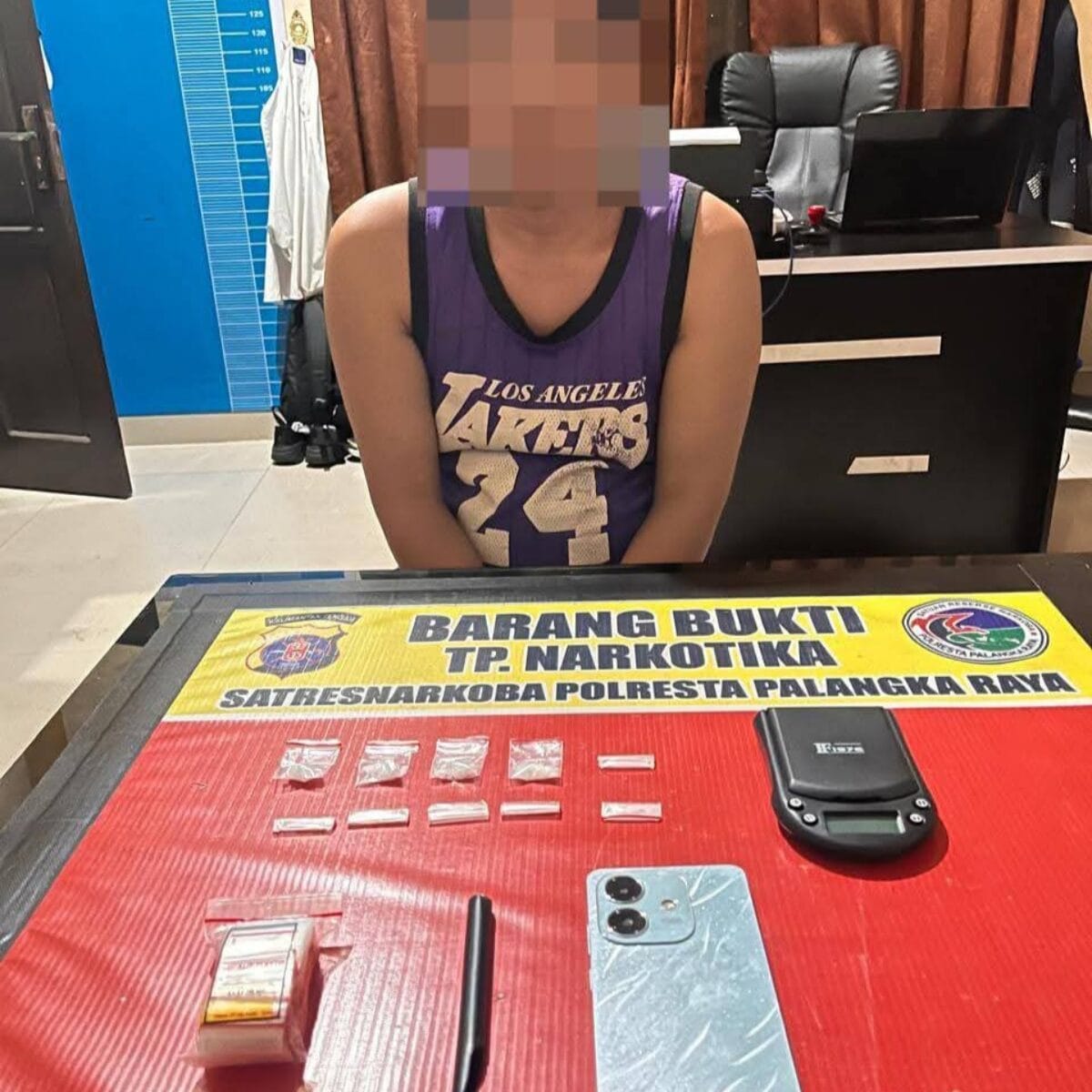 Diduga Edarkan Sabu, AH Digelandang ke Mapolresta Palangka Raya