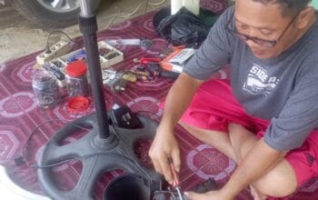 KREATIF DAN PRODUKTIF, KETUA RT DI RAWA MAJU BANYUASIN GELUTI BANYAK BIDANG USAHA
