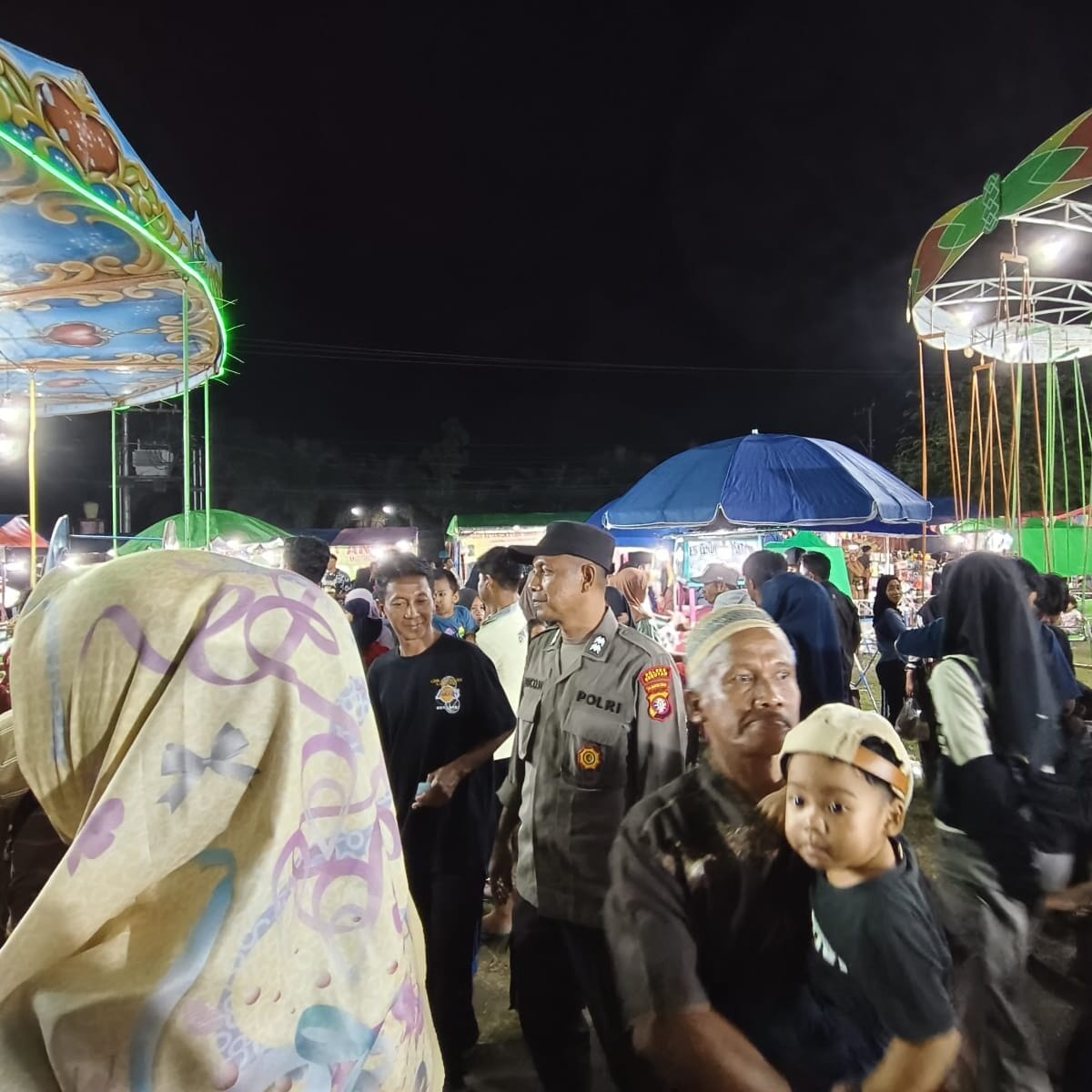 Polsek Hanau Gelar KRYD Malam Hari,Sisir Pasar Malam dan Bank BRI.
