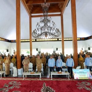 Bupati Ipuk : Kehadiran Mahasiswa Jadi Harapan Baru Atasi Masalah Kesehatan Lingkungan