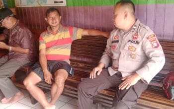 Satbinmas Polres Seruyan Sambang Warga,Sosialisasikan Call Center 110.