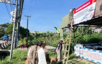 Pol-PP Kecamatan Cigombong Pasang Spanduk Larangan Narkoba dan Miras di Titik Strategis