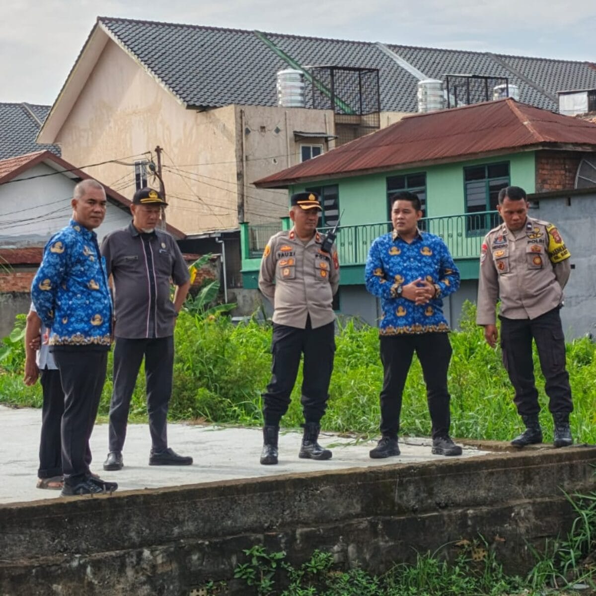 Camat Ilir Barat I Beserta jajaran Polsek IB 1 Tinjau Pabrik Tahu Terkait Dugaan Pencemaran Lingkungan, Pengusaha Diundang Rapat