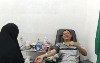 Tanpa Mengenal Si Penerima,Ipda Edi Sukarela Donorkan Darah di RSUD Kuala Pembuang.