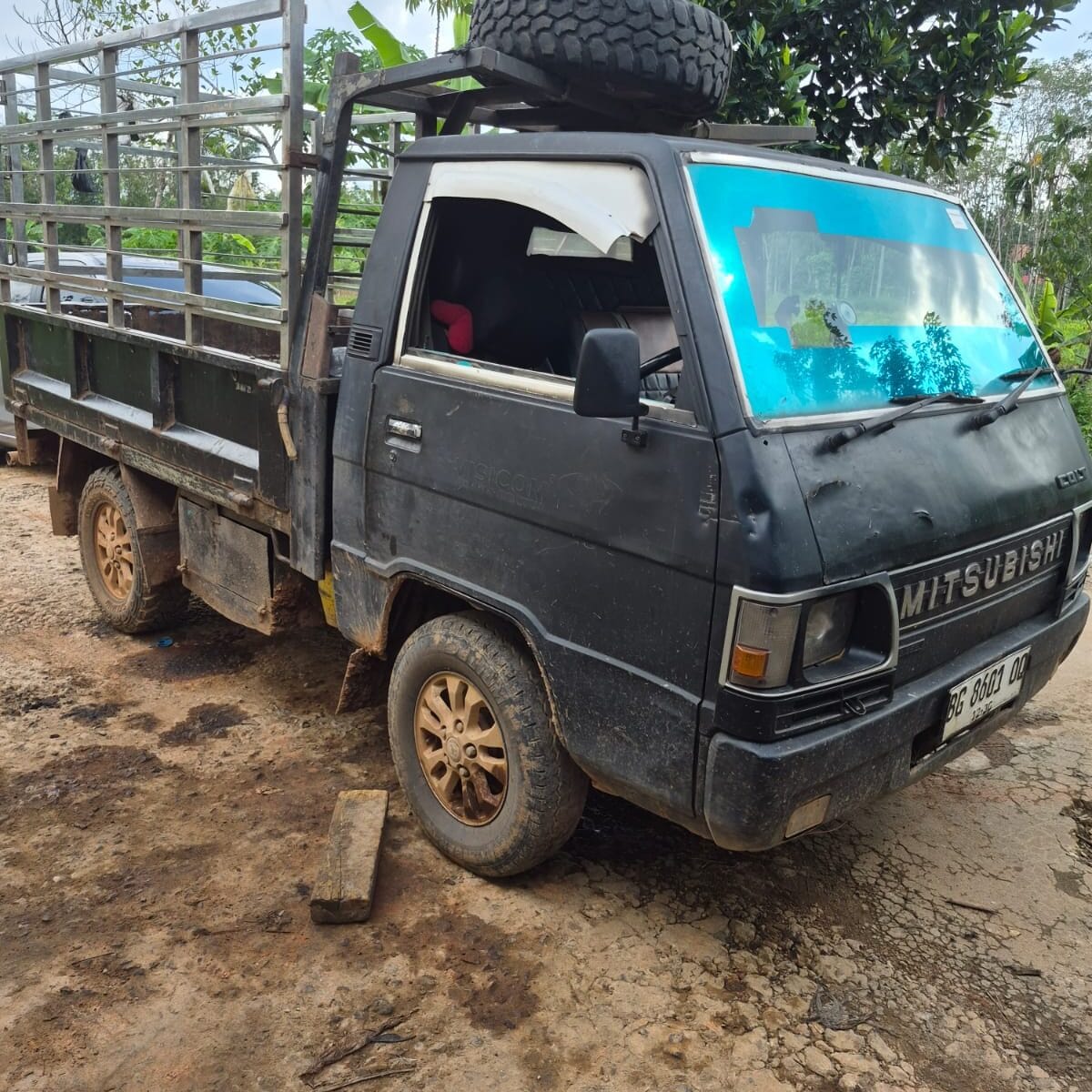 Polres Banyuasin Ringkus Pelaku Penimbunan Solar Bersubsidi, 4 Jeriken dan 1 Mobil Diamankan