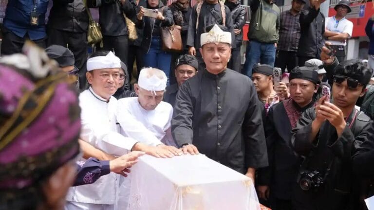 Kegiatan Foto : Wanhay Apresiasi Kirab Binokasih Ke-IV di Cibeureum, Sebut Pentingnya Pelestarian Sejarah Sunda