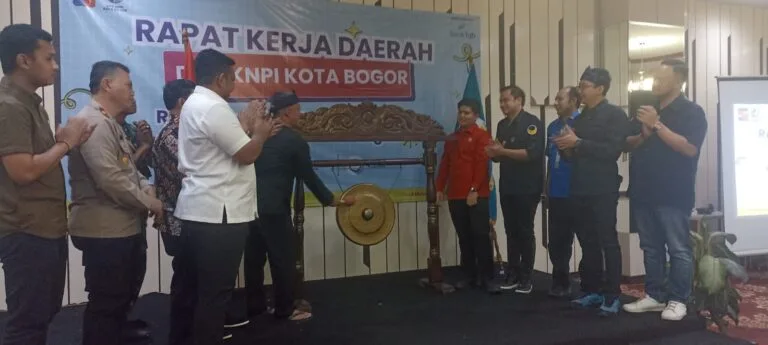 Kegiatan Foto : Sekda Kota Bogor Buka Rakerda KNPI, Ajak Pemuda Aktif Tangani Isu Sosial
