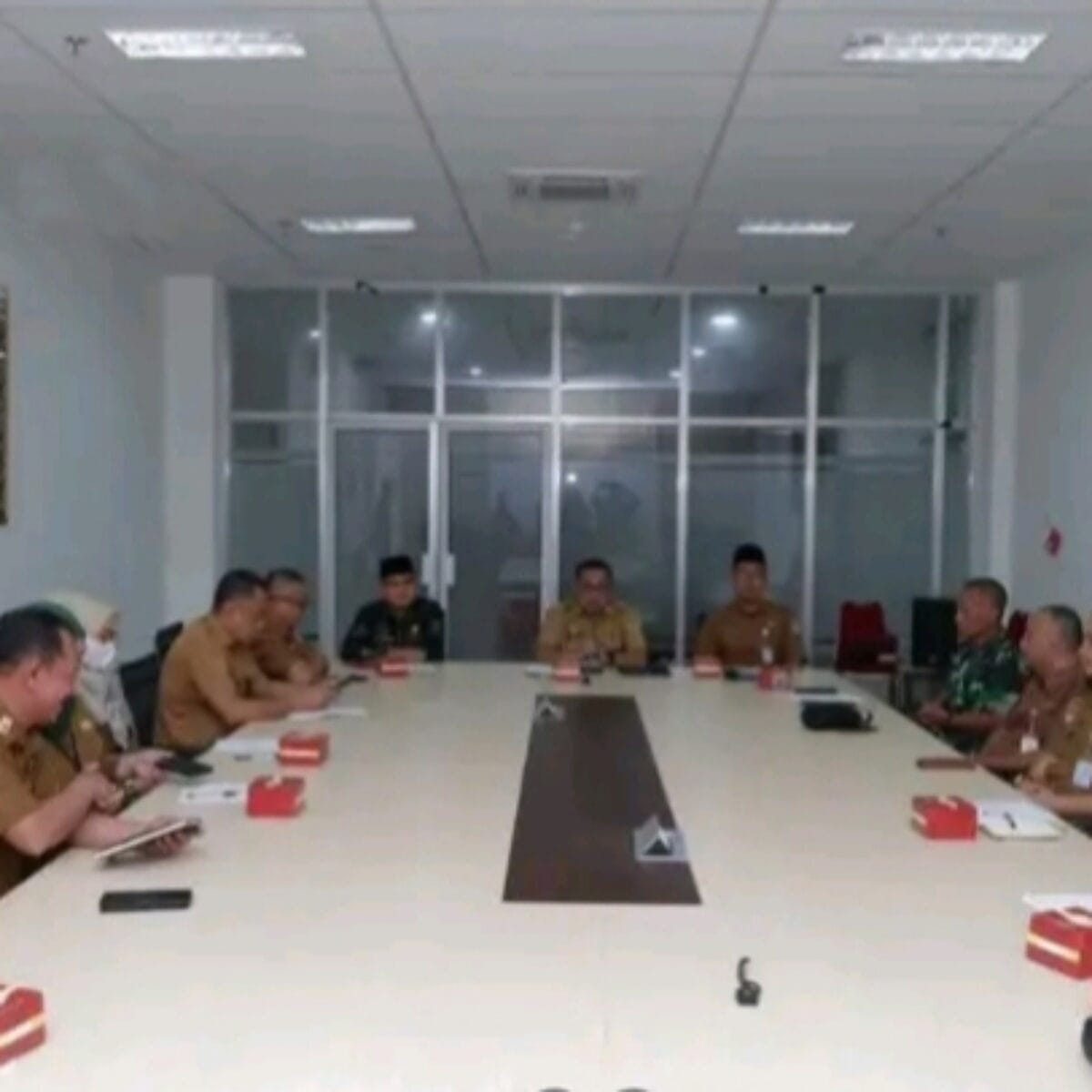 ‎Sekda Pimpin Rapat Persiapan Pelepasan Keberangkatan Jamaah Haji