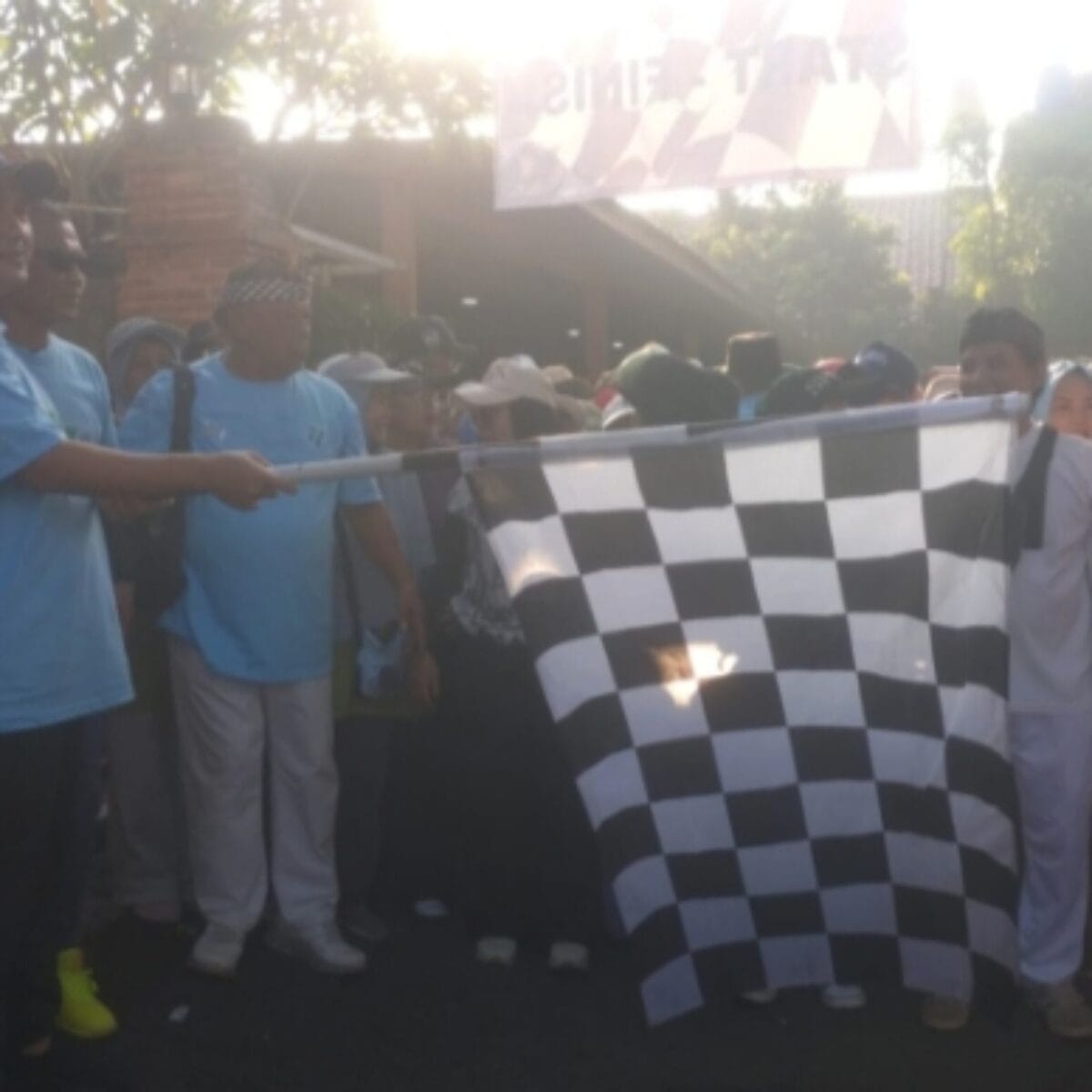 Antusiasme Warga Membludak, Puluhan Ribu Peserta Ikuti Gerak Jalan Sehat HUT ke-27 Kota Depok