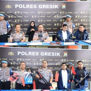 Polres Gresik Amankan Komplotan Residivis Pencuri Kabel PLN Lintas Daerah