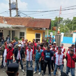 Kegiatan Foto : Diduga Kades Pamijahan Abaikan Keterbukaan Informasi Publik, SUKMA : Itu Hak Masyarakat