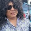 Kegiatan Foto : Fashion Show Jadul Bikin Heboh Lebaran Depok 2026, Bang Pradi Tampil Nyentrik dan Curi Perhatian