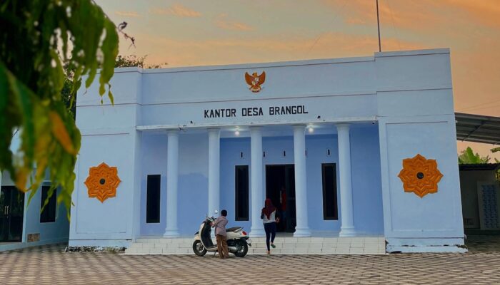 Pavingisasi jalan desa