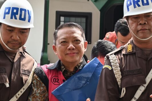 praperadilan febrie adriansyah
